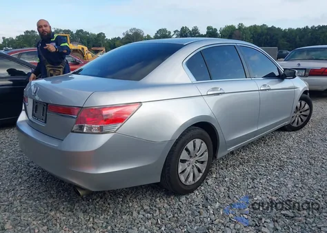 2011 Honda Accord 2.4 Lx z USA, uszkodzony, nr VIN 1HGCP2F33BA013278